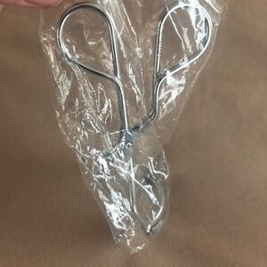 Eyelash curler  sealed new in bag